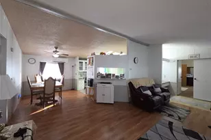 1019 Stanford Dr, Cosmopolis, WA 98537 - Photo 11