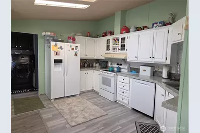 1019 Stanford Drive #20, Cosmopolis, WA 98537 - Photo 17