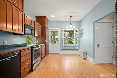 917 E 20th Avenue, Spokane, WA 99203 - Photo 13