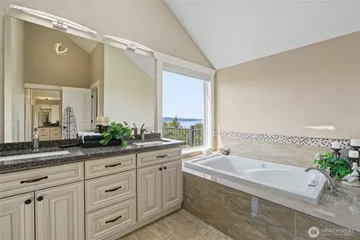 10010 76th Street SW, Lakewood, WA 98498 - Photo 9