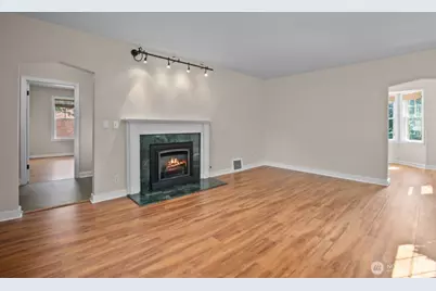 6214 24th Avenue NE, Seattle, WA 98115 - Photo 7