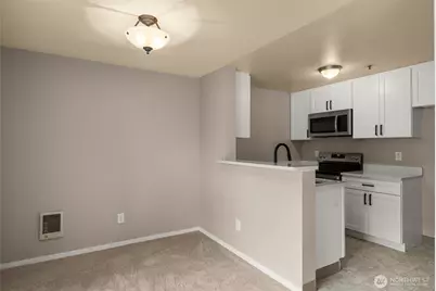 12515 109th Court NE #B202, Kirkland, WA 98034 - Photo 9