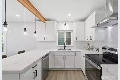 1927 42nd Avenue SW, Seattle, WA 98116 - Photo 13