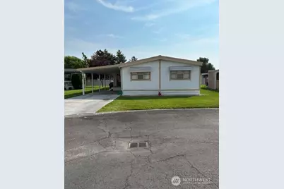 2240 W Broadway Avenue #127, Moses Lake, WA 98837 - Photo 1
