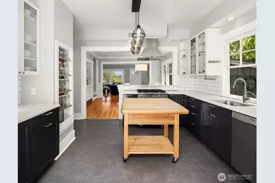 3141 Broadway E, Seattle, WA 98102 - Photo 11