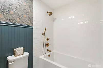 20417 55th Place NE, Lake Forest Park, WA 98155 - Photo 19