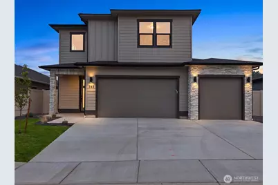 545 S Perry Avenue, East Wenatchee, WA 98802 - Photo 1