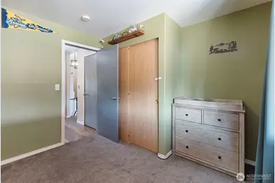 2708 180th Street E, Tacoma, WA 98445 - Photo 15