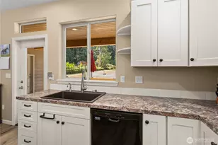 8545 Mill Bight Rd NE, Olympia, WA 98516 - Photo 13