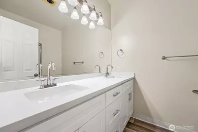 1800 NE 40th Street #F3, Renton, WA 98056 - Photo 9