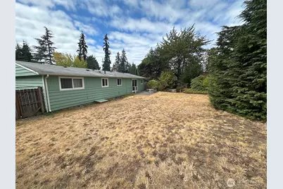 18629 64th Avenue W, Lynnwood, WA 98037 - Photo 3