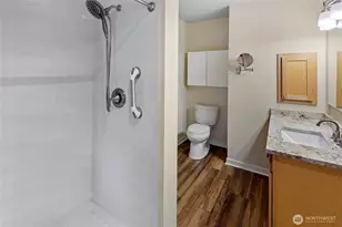 300 High School Rd NE, Bainbridge Island, WA 98110 - Photo 19