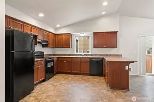 14617 46th Ave NE, Marysville, WA 98271 - Photo 13