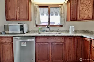 1430 W Hendrickson Rd, Sequim, WA 98382 - Photo 13