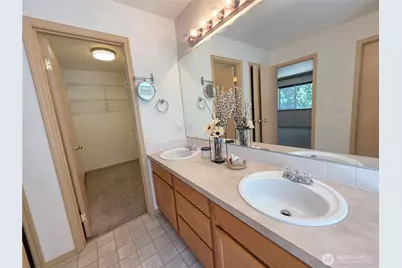 20702 190th Avenue E, Orting, WA 98360 - Photo 29