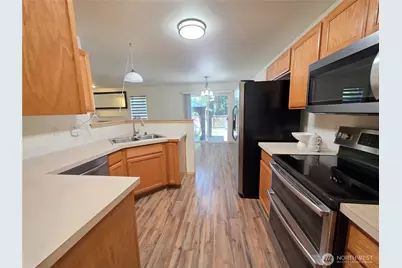20702 190th Avenue E, Orting, WA 98360 - Photo 15