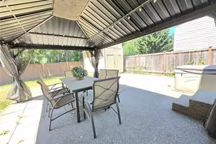 20702 190th Ave E, Orting, WA 98360 - Photo 9