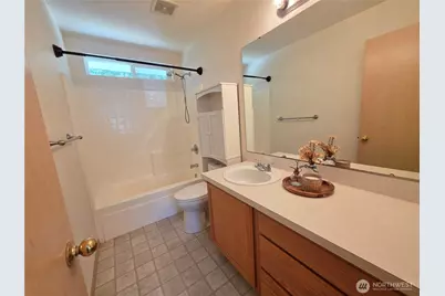 20702 190th Avenue E, Orting, WA 98360 - Photo 33