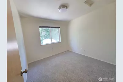 20702 190th Avenue E, Orting, WA 98360 - Photo 31
