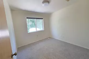 20702 190th Ave E, Orting, WA 98360 - Photo 31