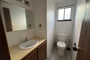 1915 E Spruce St, Seattle, WA 98122 - Photo 7