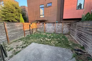 1915 E Spruce St, Seattle, WA 98122 - Photo 15