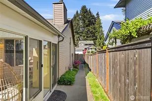 19808 137th Ave SE, Renton, WA 98058 - Photo 29