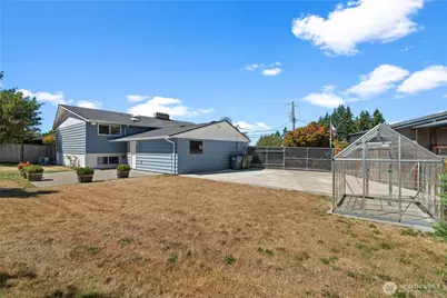 4019 Robin Road W, University Place, WA 98466 - Photo 33