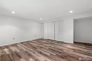 25235 SE Mirrormont Dr, Issaquah, WA 98027 - Photo 33