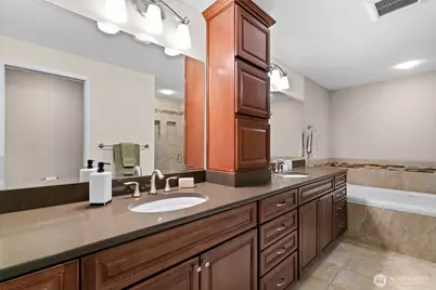 25235 SE Mirrormont Drive, Issaquah, WA 98027 - Photo 21