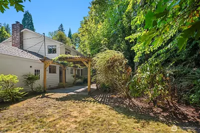 7921 E Mercer Way, Mercer Island, WA 98040 - Photo 33