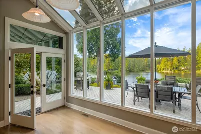 2061 E Beaver Lake Drive SE, Sammamish, WA 98075 - Photo 11