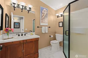 2061 E Beaver Lake Dr SE, Sammamish, WA 98075 - Photo 17