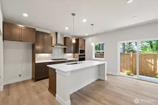 17915 Sunset Rd, Bothell, WA 98012 - Photo 9