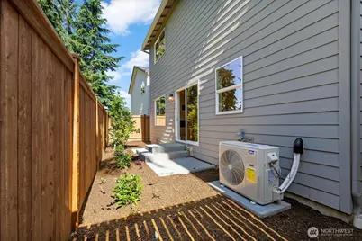17915 Sunset Road, Bothell, WA 98012 - Photo 17