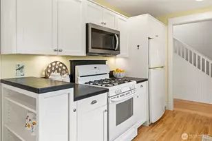 762 29th St, Port Townsend, WA 98368 - Photo 7