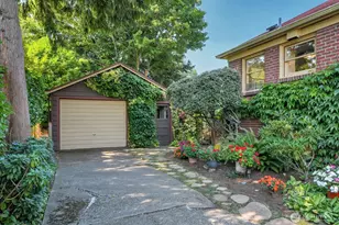 9035 11th Ave NW, Seattle, WA 98117 - Photo 3