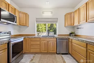 1203 Roland St, Bellingham, WA 98229 - Photo 17