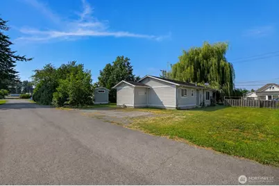 221 Front Street, Sumas, WA 98295 - Photo 15