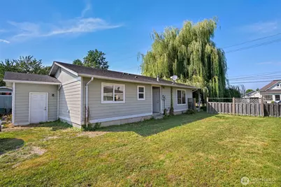 221 Front Street, Sumas, WA 98295 - Photo 3
