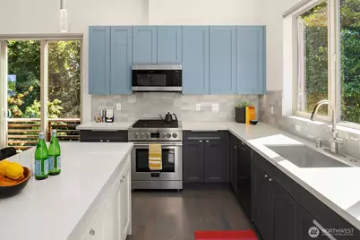 1810 SW Dakota Street, Seattle, WA 98106 - Photo 11