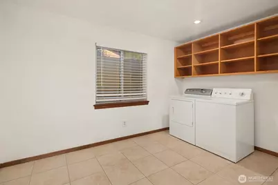 8308 Frederick Place, Edmonds, WA 98026 - Photo 27