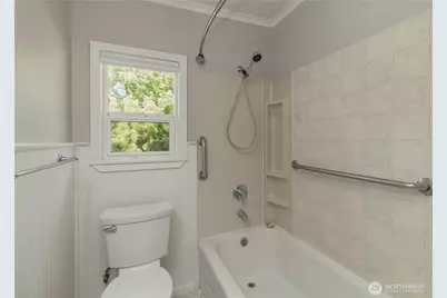 13057 10th Avenue S, Seattle, WA 98168 - Photo 27