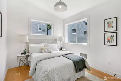 8736 B 13th Avenue NW, Seattle, WA 98117 - Photo 11
