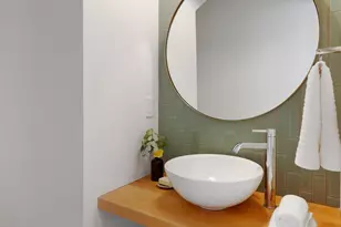 8736B 13th Ave NW, Seattle, WA 98117 - Photo 9