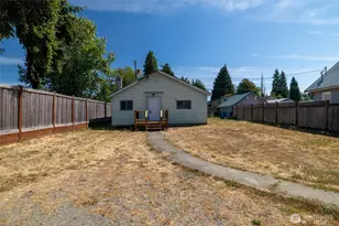 1320 Delaware Ave, Centralia, WA 98531 - Photo 1