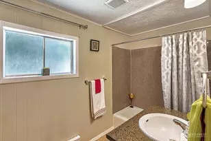 22910 Edmonds Way, Edmonds, WA 98020 - Photo 15