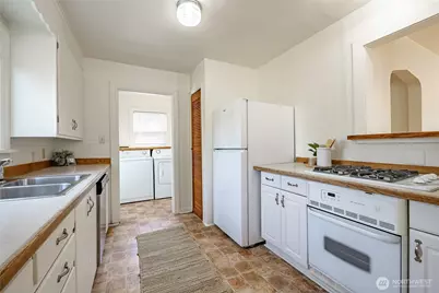 2308 Cherry Street, Bellingham, WA 98225 - Photo 11