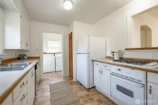 2308 Cherry St, Bellingham, WA 98225 - Photo 11