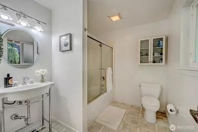 8205 NE 128th Street, Kirkland, WA 98034 - Photo 17